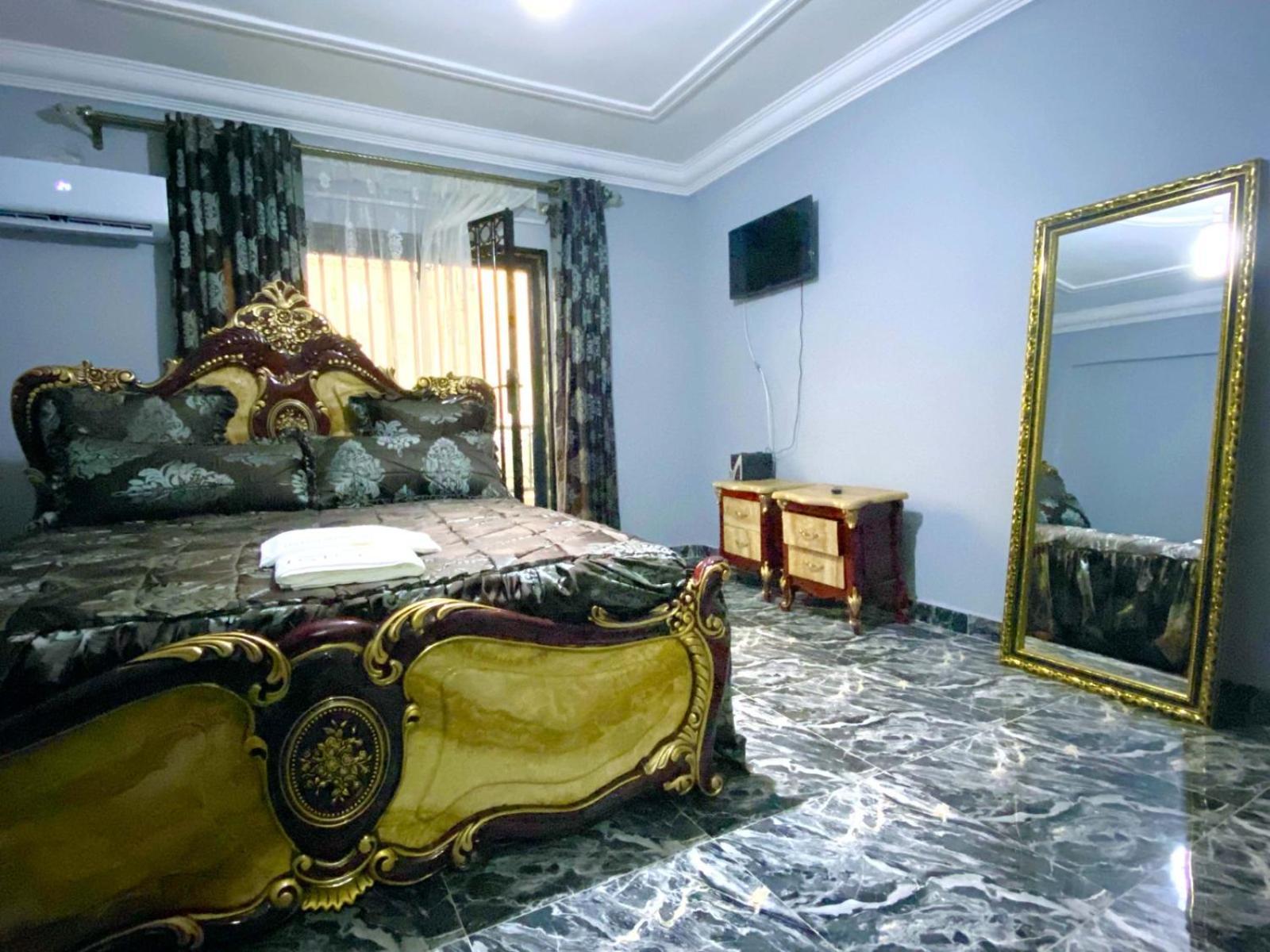 5 Star Furnished Apartments Simbok Luaran gambar