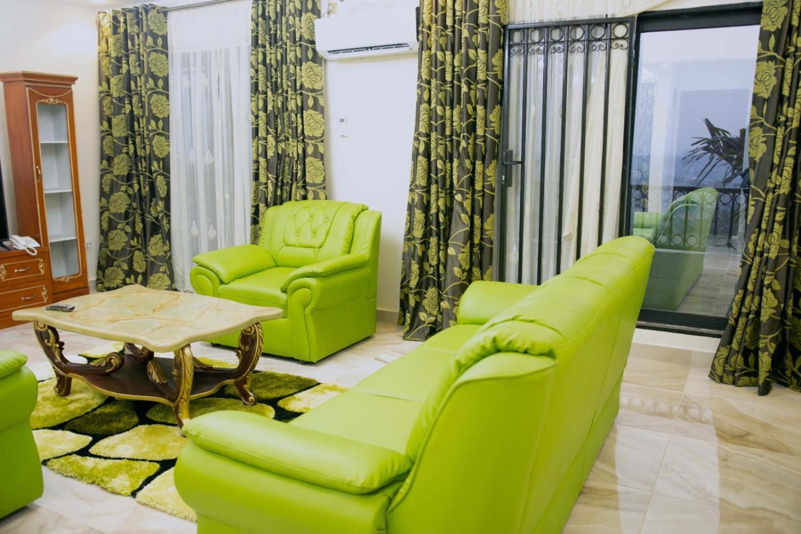 5 Star Furnished Apartments Simbok Luaran gambar