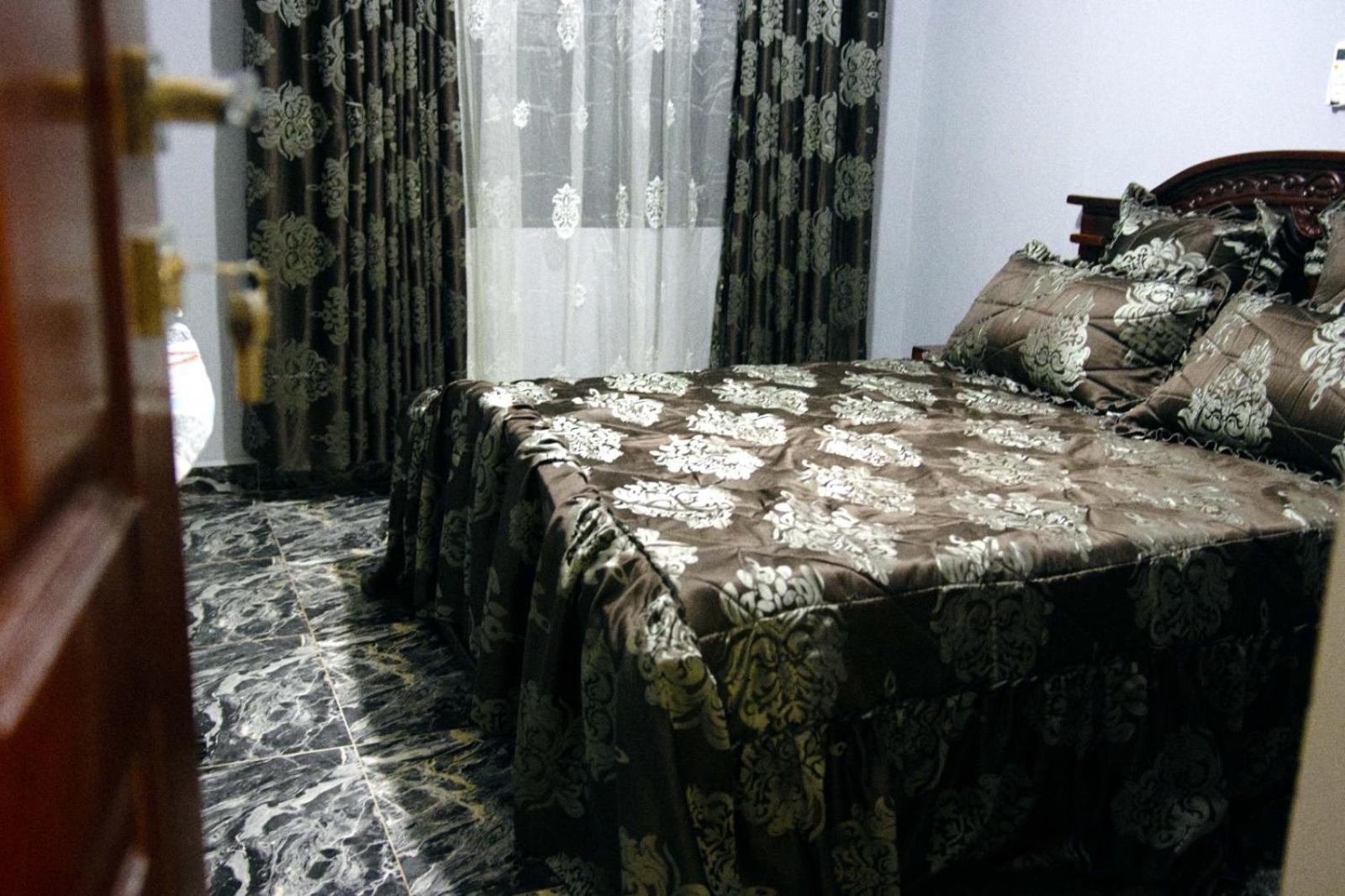 5 Star Furnished Apartments Simbok Luaran gambar